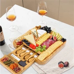 Bambusová sýrová deska