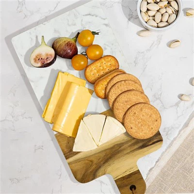 Dřevěná deska s rukojetí